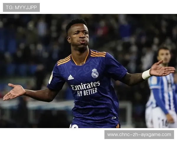 冈崎慎司鱼跃冲顶,皮球应声入网