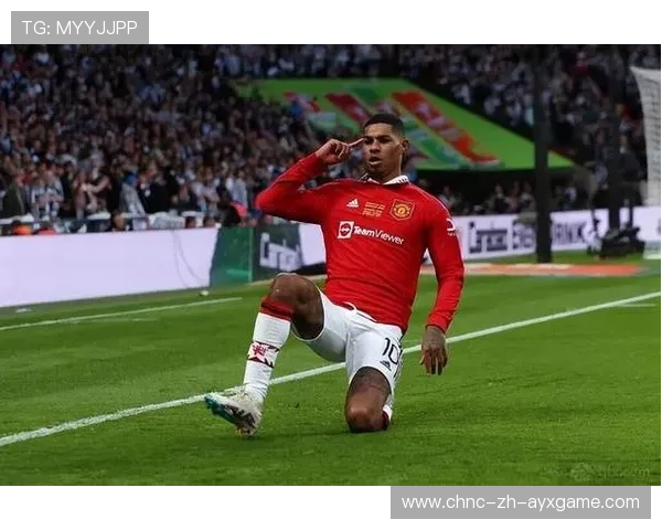 拉什福德边路突破后一脚传中致命